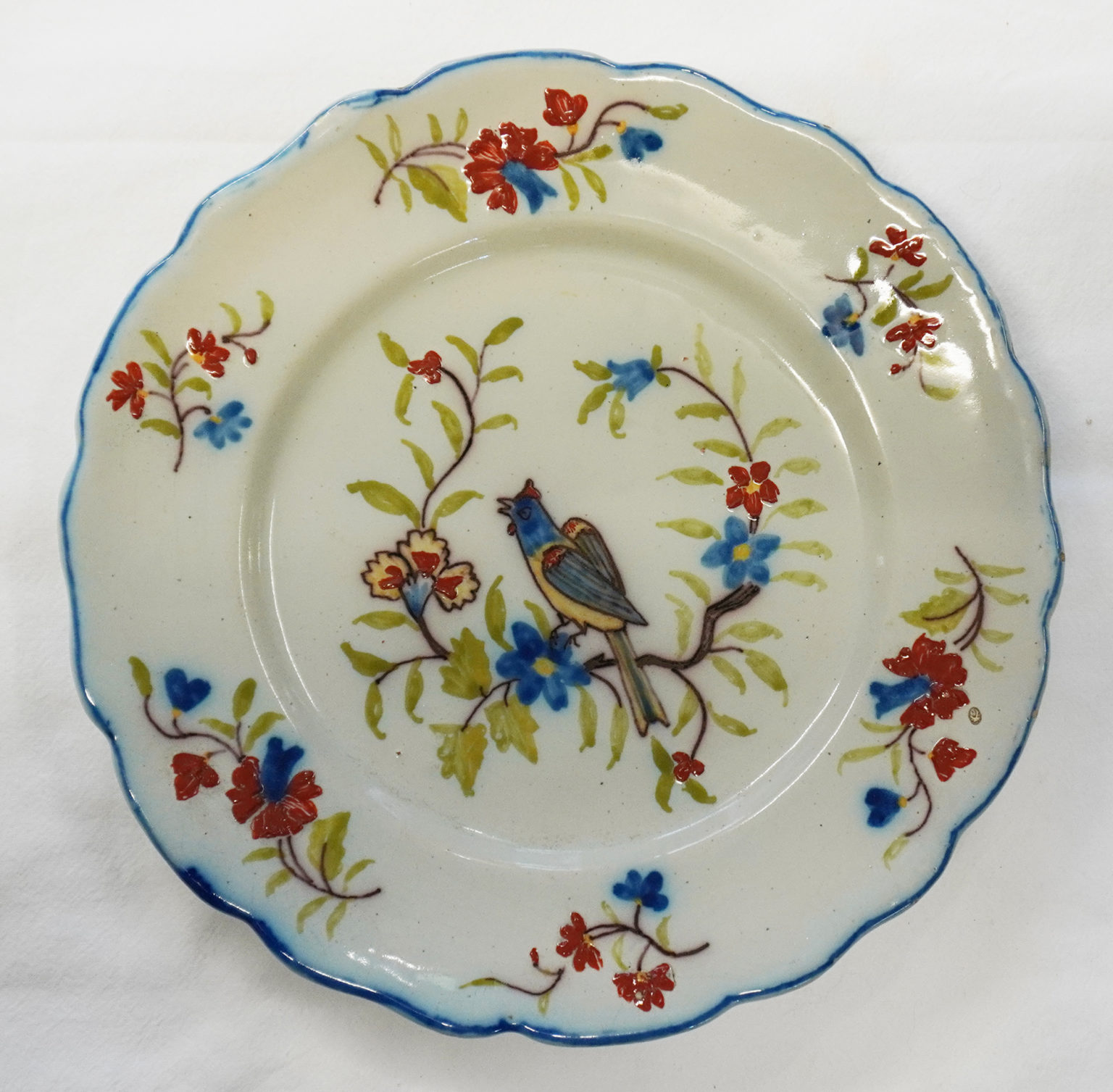 Assiette en faïence de Desvres ? Fourmaintreaux & Dutertre, décor Rouen
