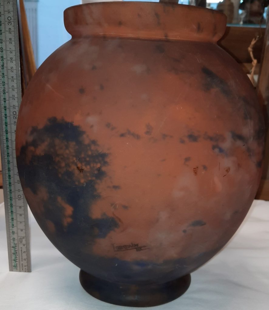 grand vase boule en pâte de verre "LORRAIN" ~1930